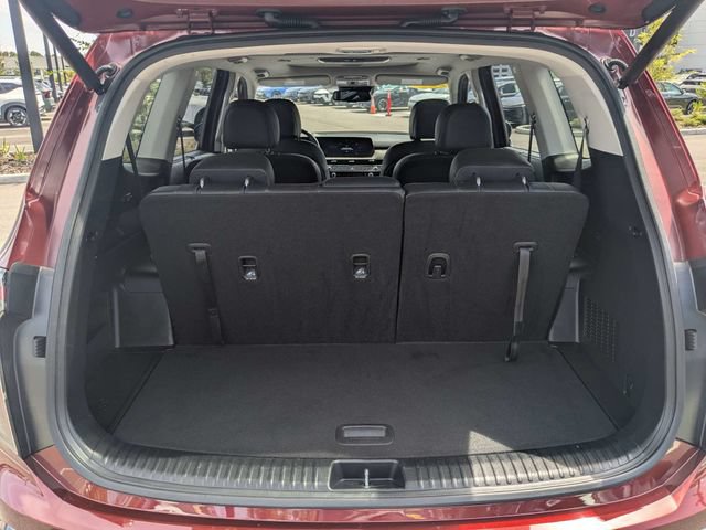 Used 2024 Kia Telluride EX w/ EX Captain's Chair Package FWD image 12