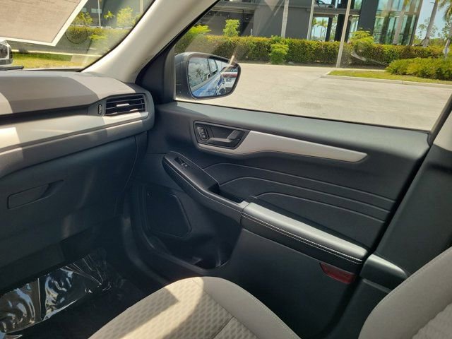 Used 2022 Ford Escape SE w/ Convenience Package AWD/4WD image 16