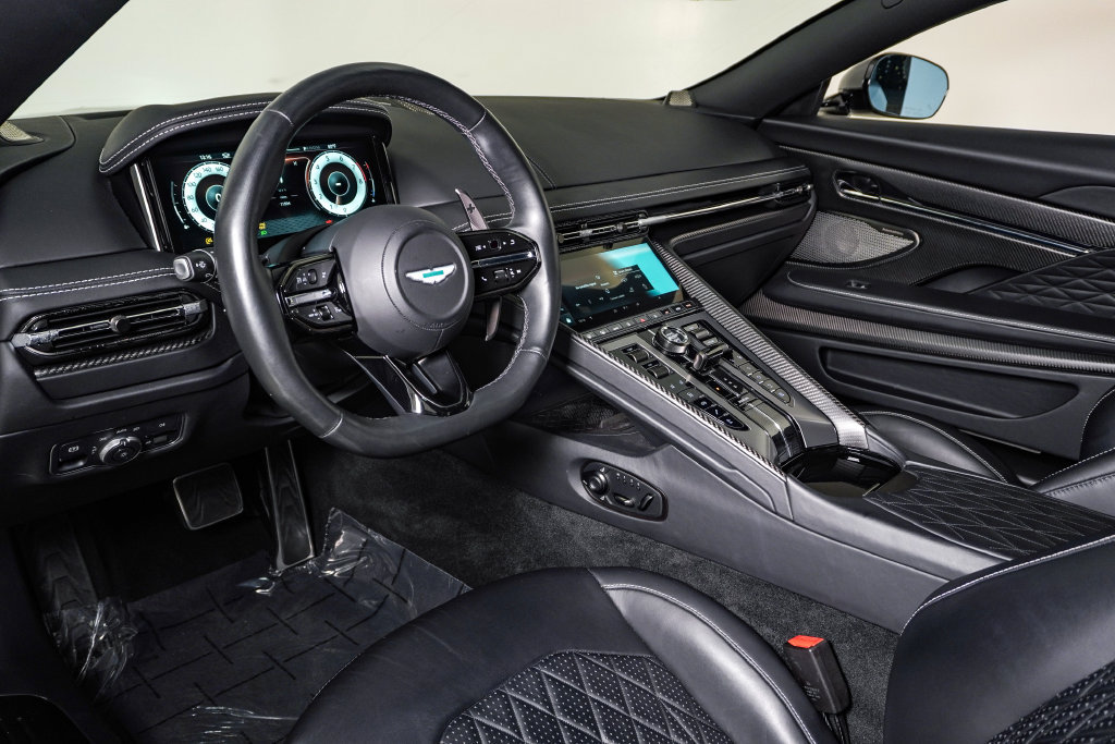 Used 2024 Aston Martin DB12 Coupe RWD image 24