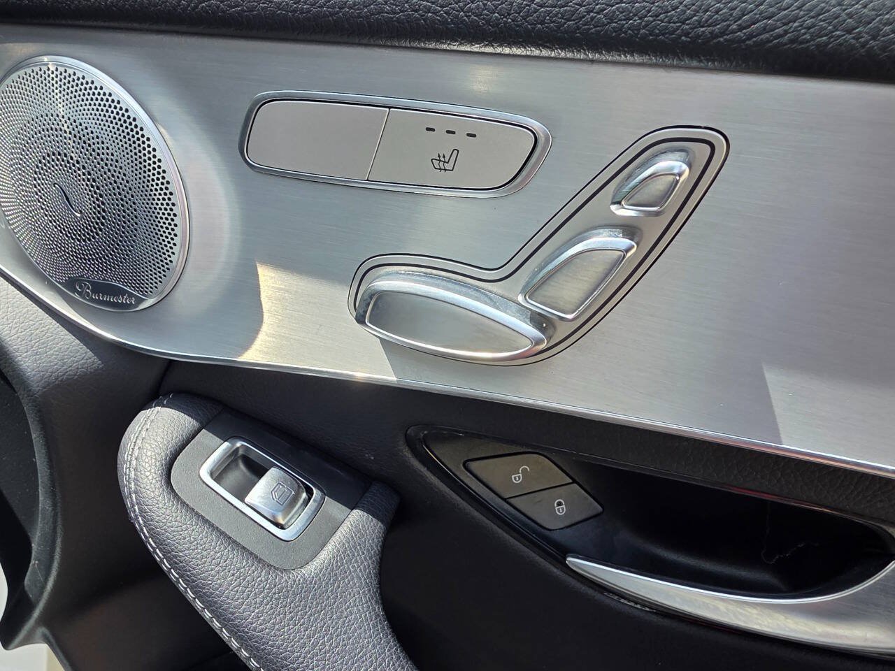 Used 2019 Mercedes-Benz GLC 300 4MATIC Coupe image 32