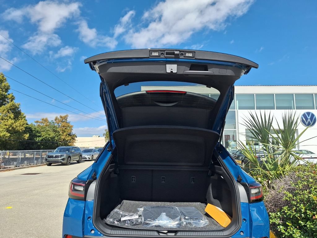 New 2025 Volkswagen ID.4 Pro AWD/4WD image 25