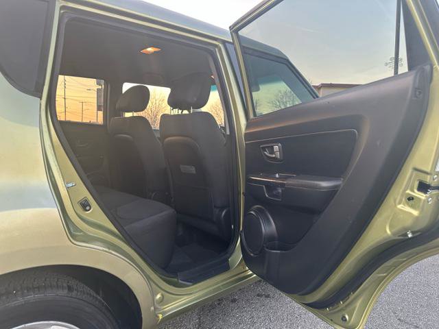 Used 2010 Kia Soul + w/ Audio Pkg FWD image 17