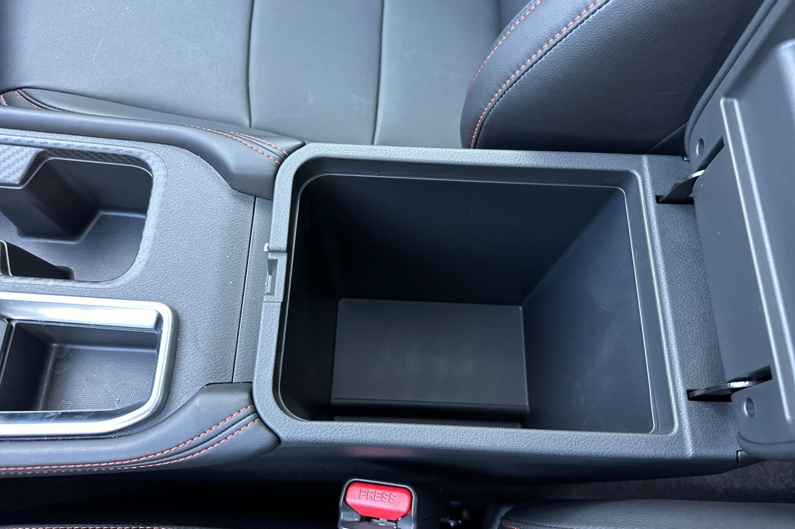 Used 2025 Nissan Sentra SR w/ SR Premium Package image 31