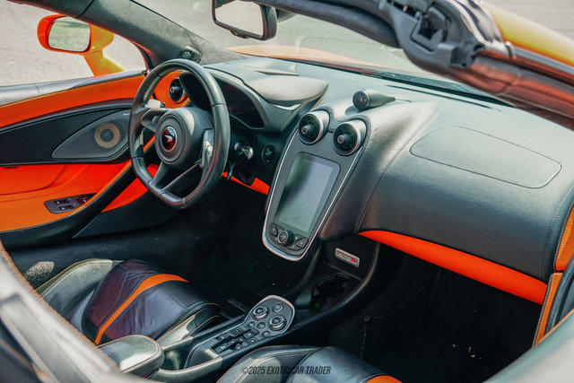 Used 2019 McLaren 570S Spider image 50