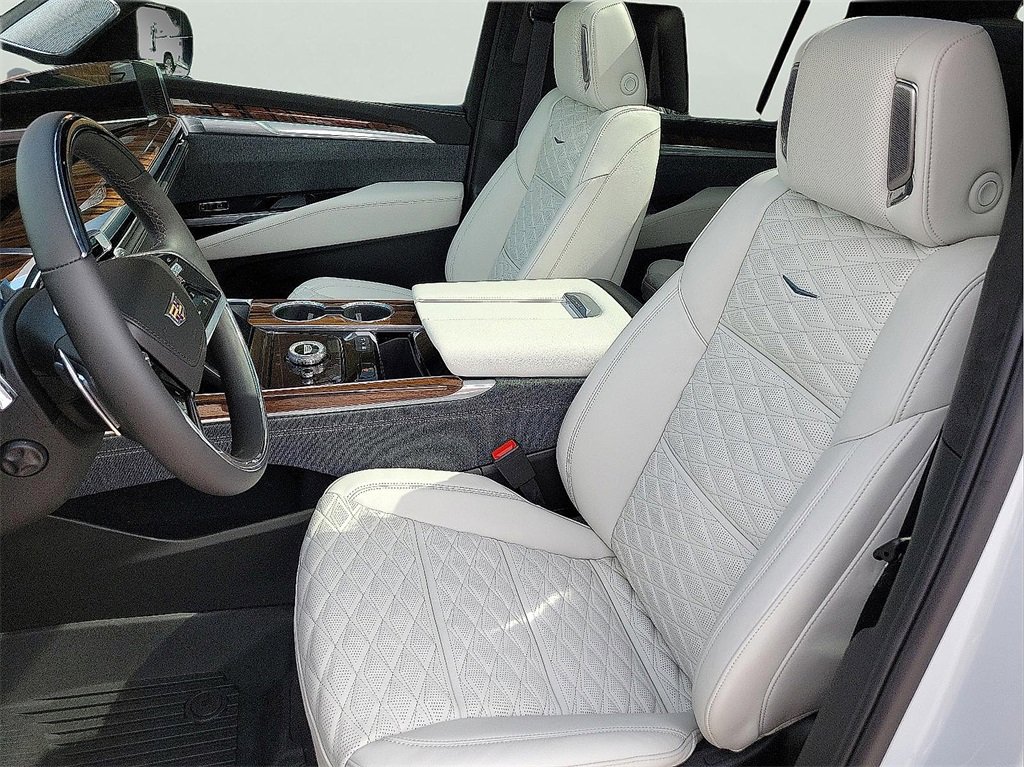 New 2026 Cadillac Escalade Platinum Luxury w/ LPO, Floor Liner Package image 14