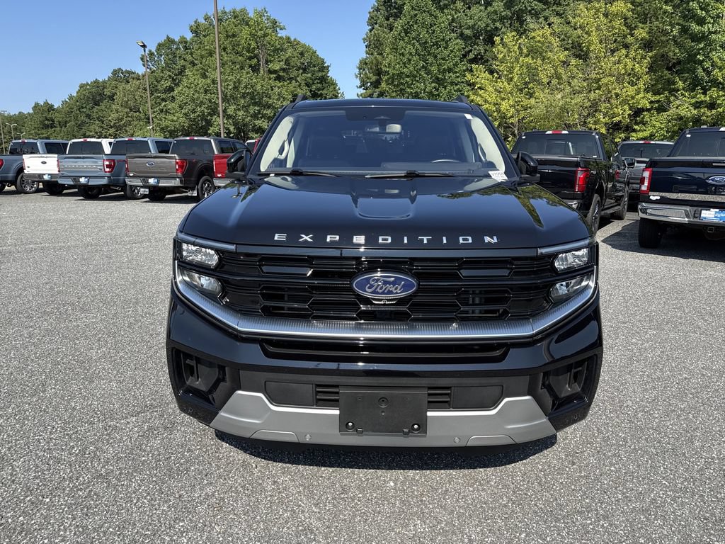 Used 2025 Ford Expedition Max Platinum w/ Driver's Package AWD/4WD video 2