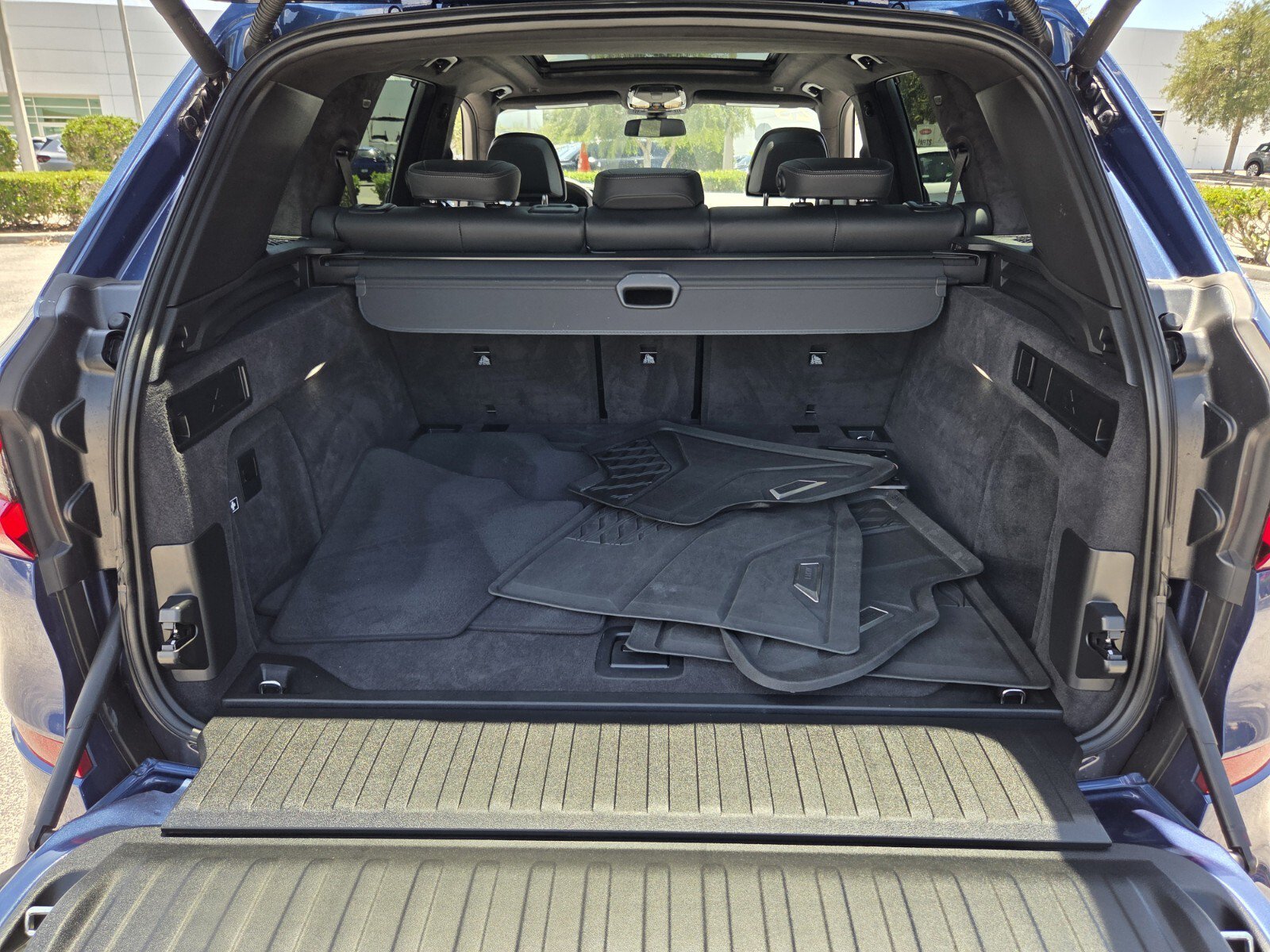 Used 2023 BMW X5 M50i w/ Executive Package AWD/4WD image 15