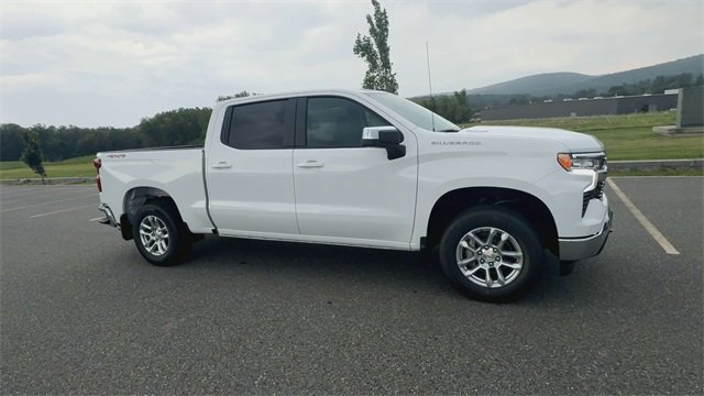 New 2026 Chevrolet Silverado 1500 LT image 2