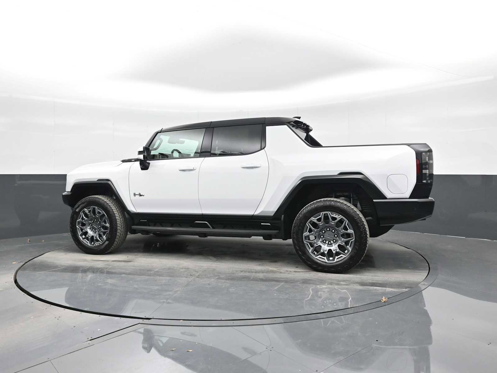 New 2025 GMC Hummer EV 3X image 3