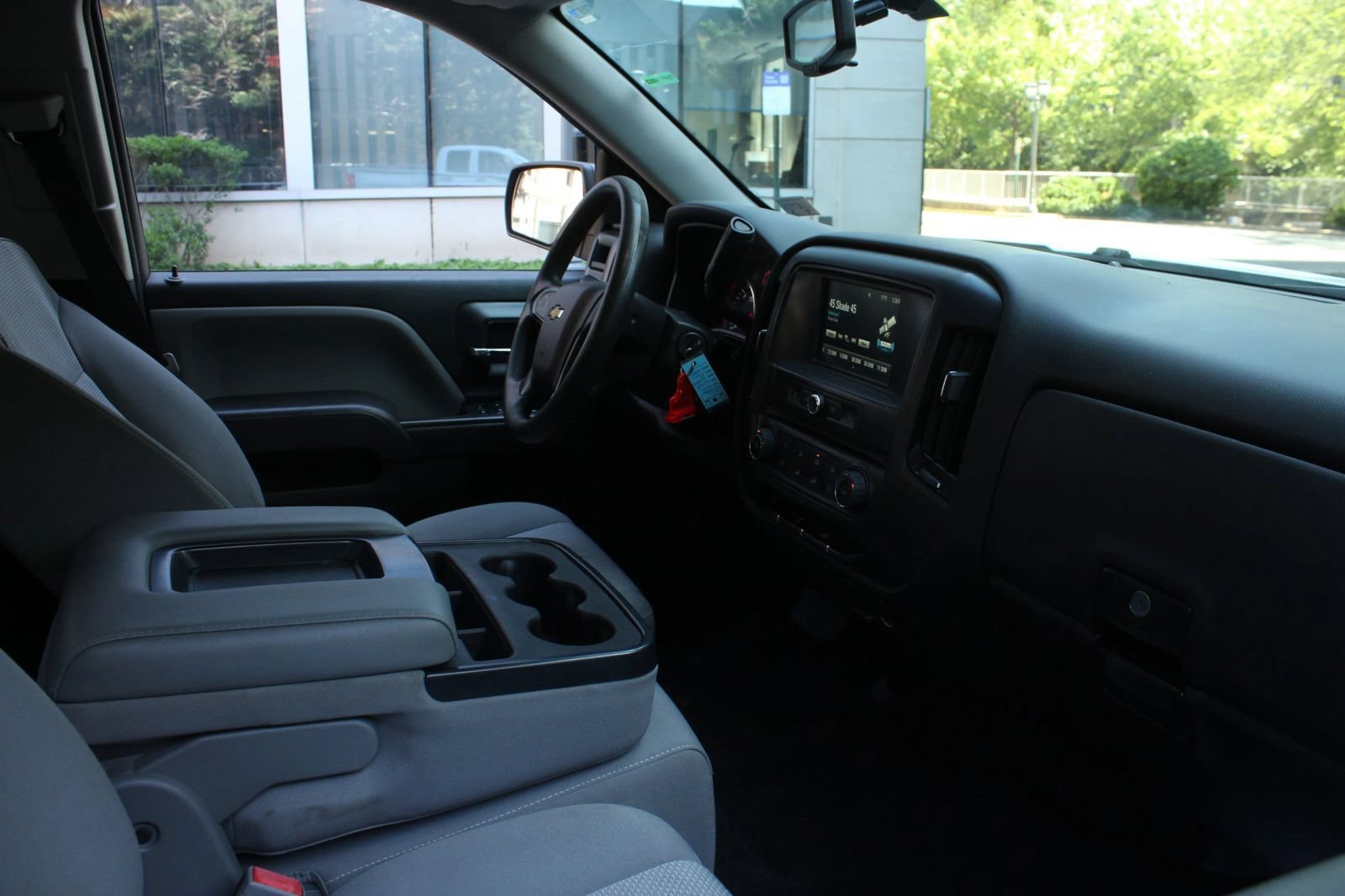Used 2018 Chevrolet Silverado 1500 Custom RWD image 21