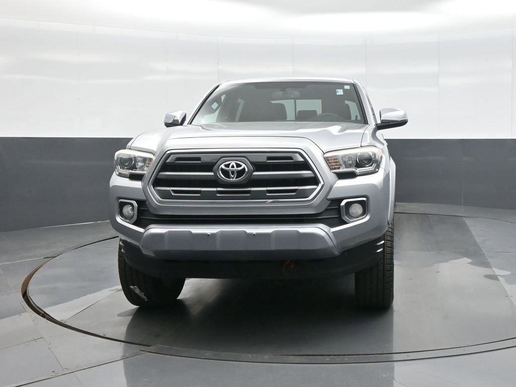 Certified 2017 Toyota Tacoma Limited w/ Tow Package RWD image 3