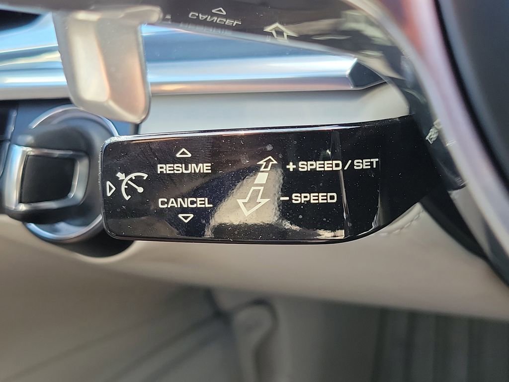Used 2019 Porsche Panamera w/ Premium Package Plus image 28