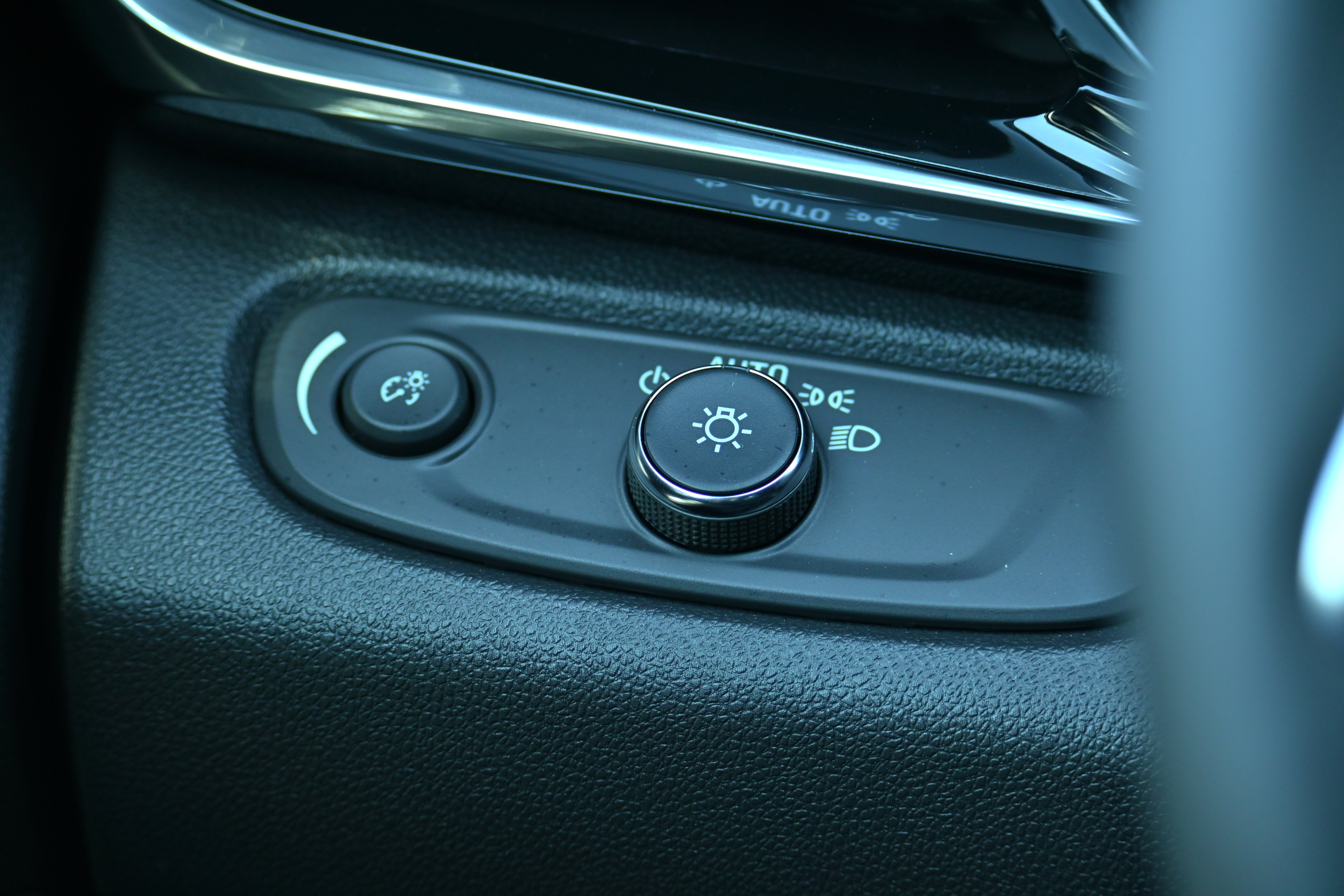 Used 2024 Buick Envista Avenir image 25