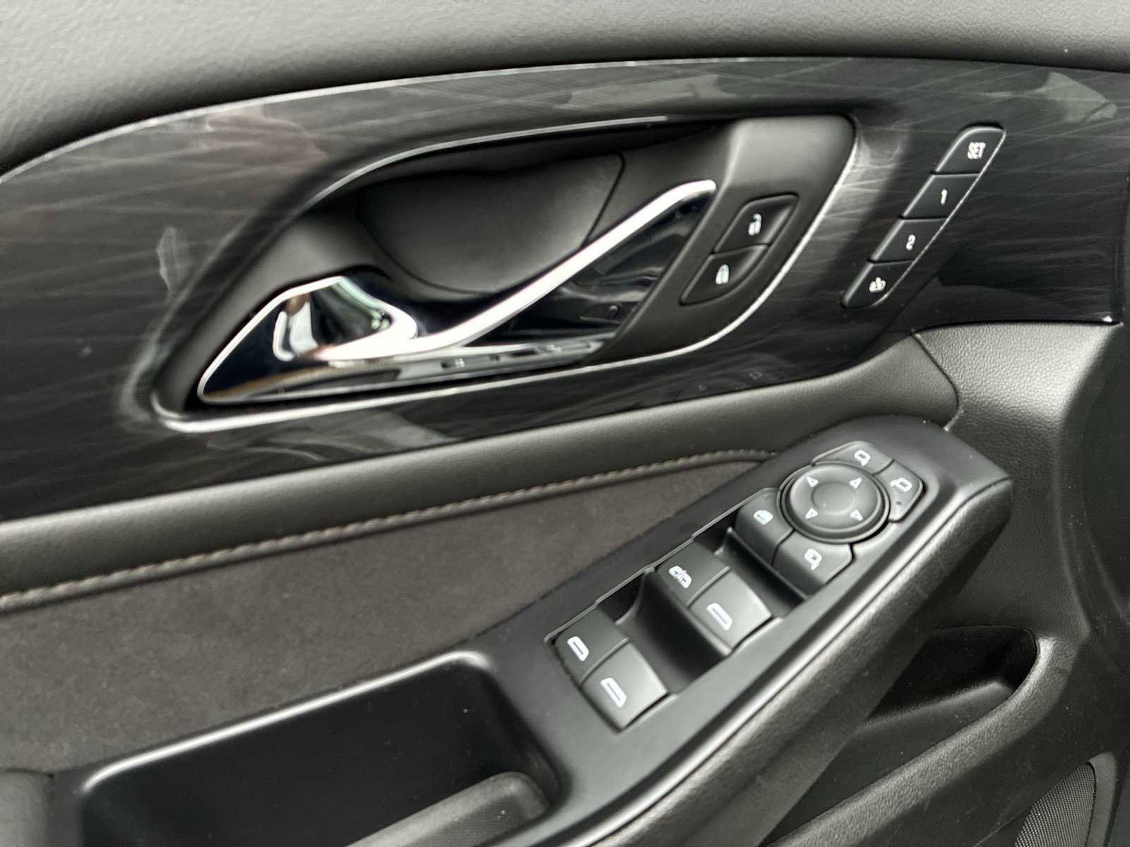 Certified 2022 Chevrolet Traverse High Country image 24