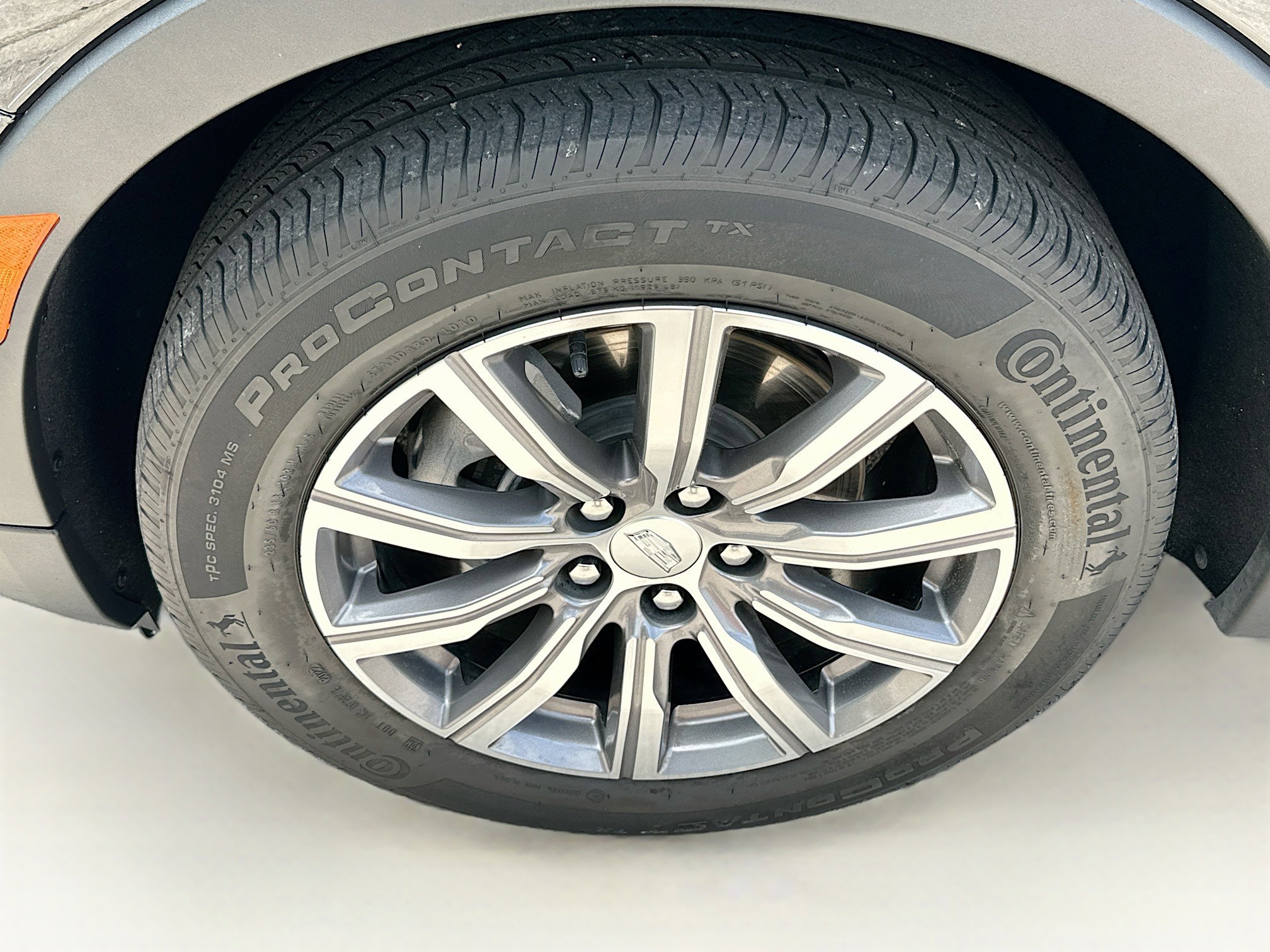 Used 2023 Cadillac XT4 Sport FWD image 32