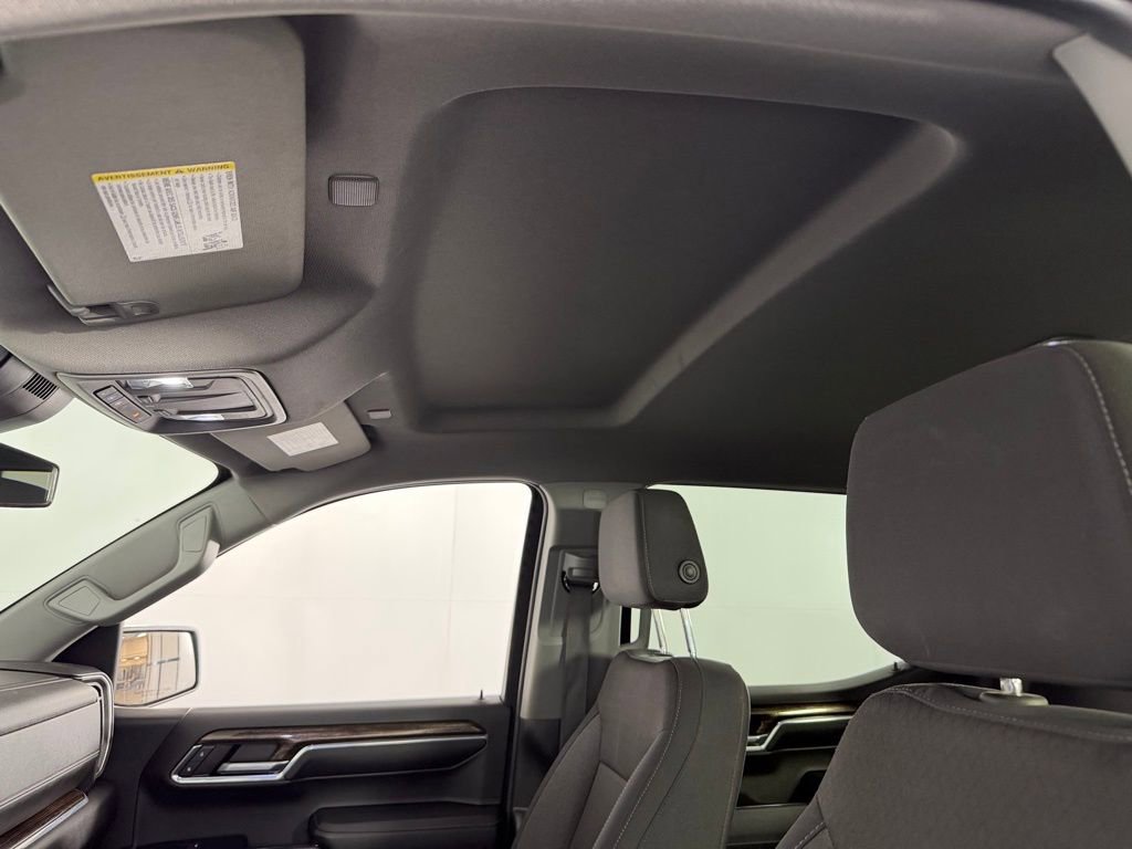 Used 2024 GMC Sierra 1500 SLE w/ X31 Off-Road Package image 23