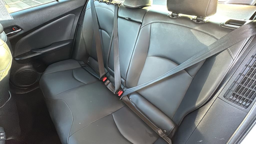 Used 2021 Toyota Prius Prime XLE image 24