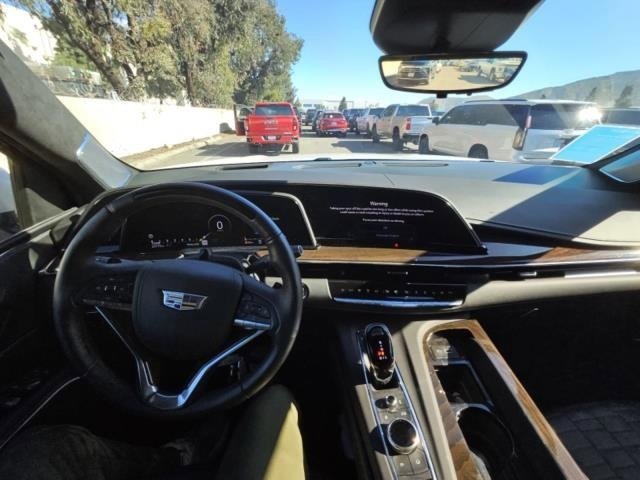 Used 2024 Cadillac Escalade ESV Sport Platinum w/ Heavy-Duty Trailer Package image 3