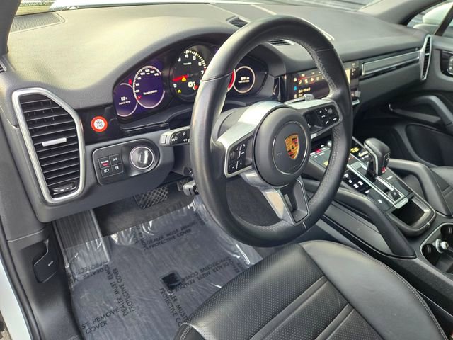 Used 2022 Porsche Cayenne Platinum Edition image 19