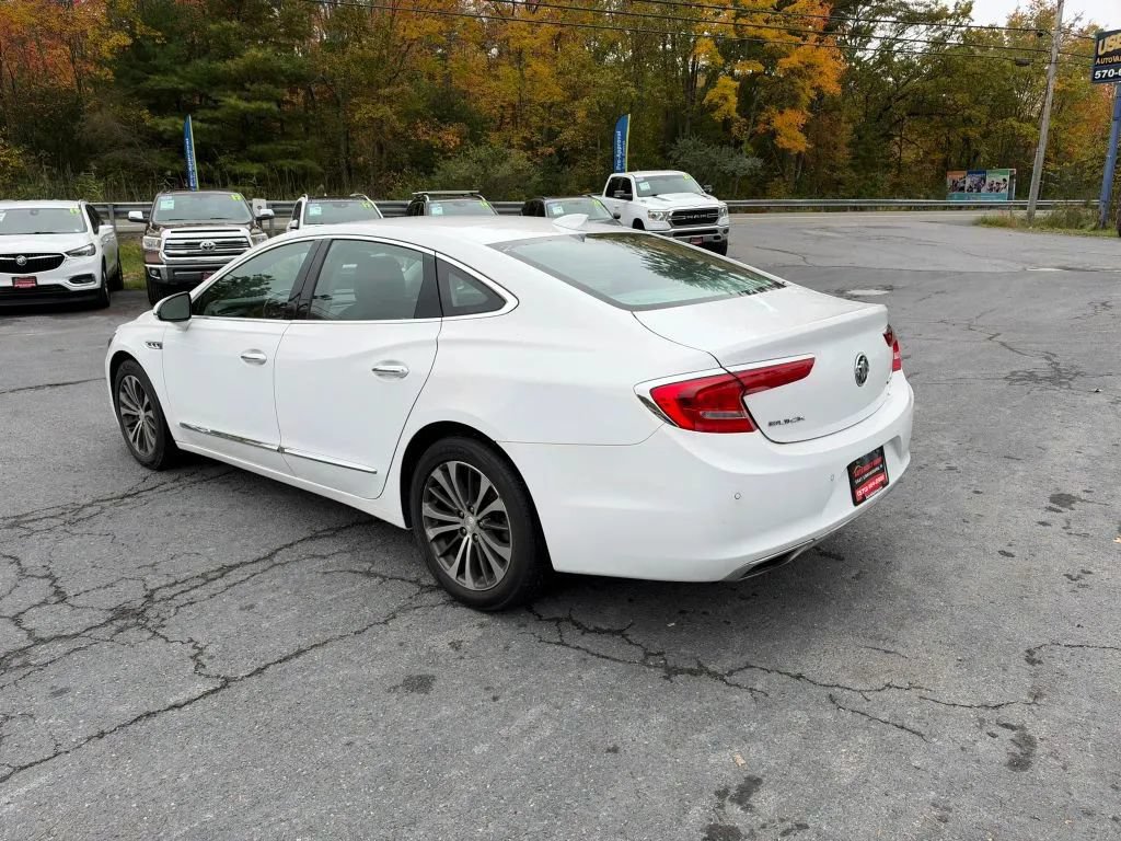 Used 2017 Buick LaCrosse Essence FWD image 6