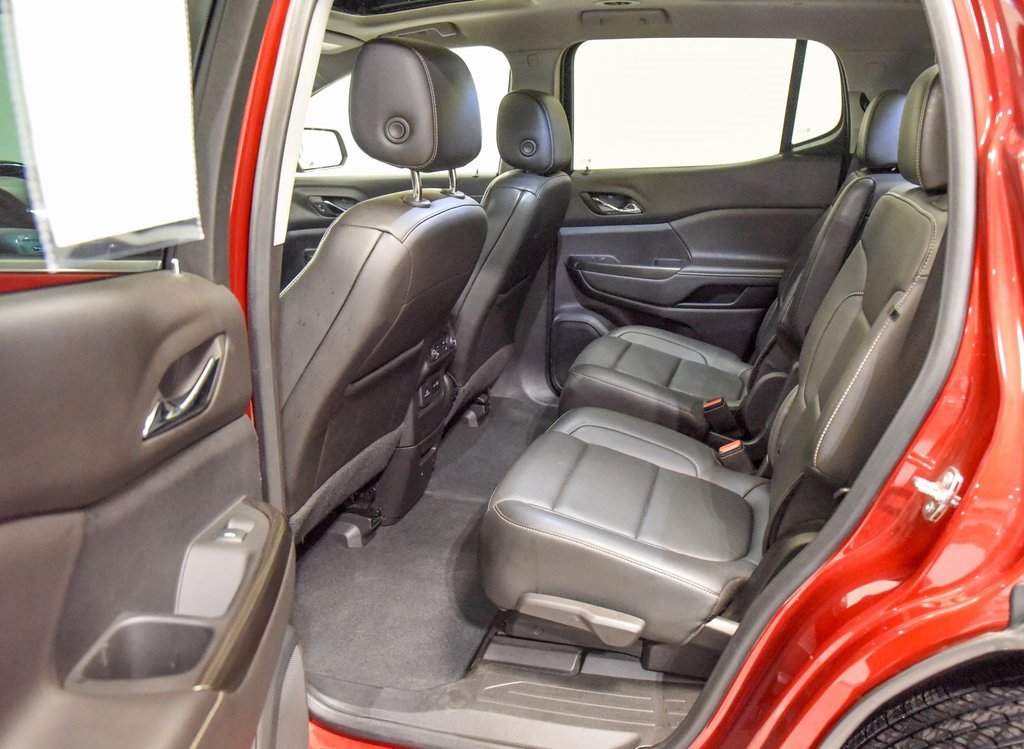 Used 2023 GMC Acadia SLT w/ Preferred Package image 5