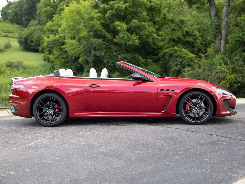 Used 2017 Maserati GranTurismo Convertible RWD image 8