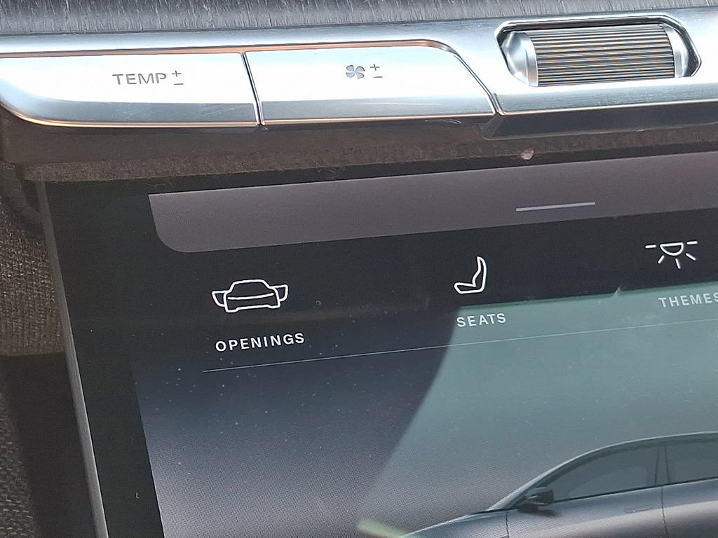 Used 2025 Lucid Air Touring AWD/4WD image 27