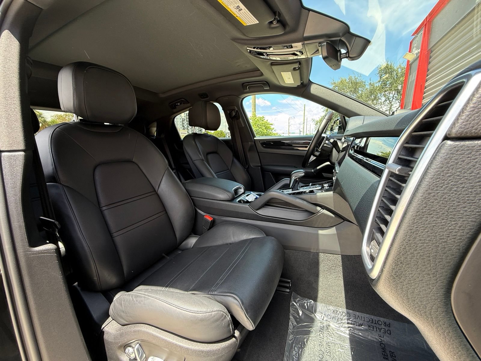 Used 2020 Porsche Cayenne AWD/4WD image 39