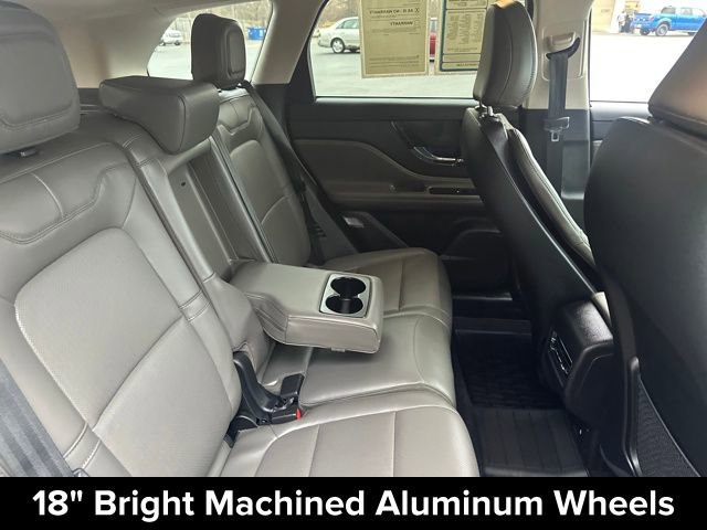 Used 2024 Lincoln Corsair AWD w/ Equipment Group 101A image 27