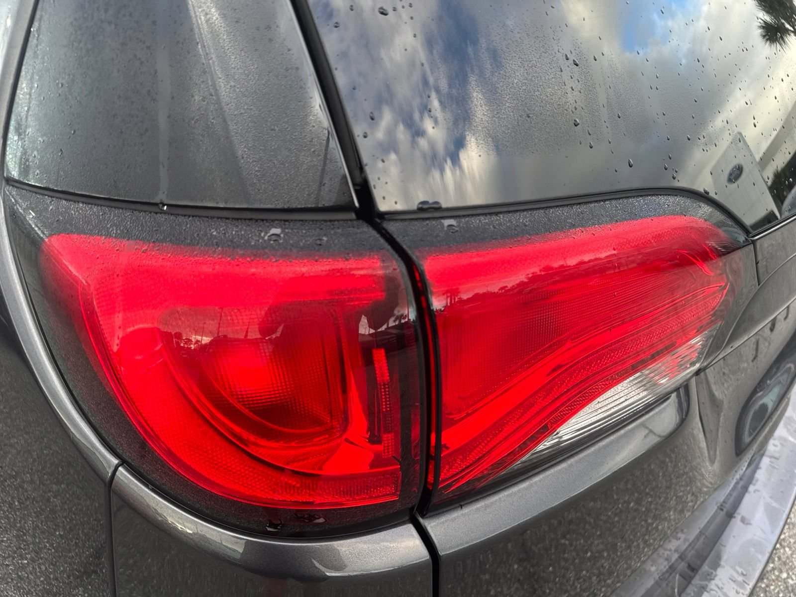 Used 2022 Chrysler Voyager LX FWD image 11
