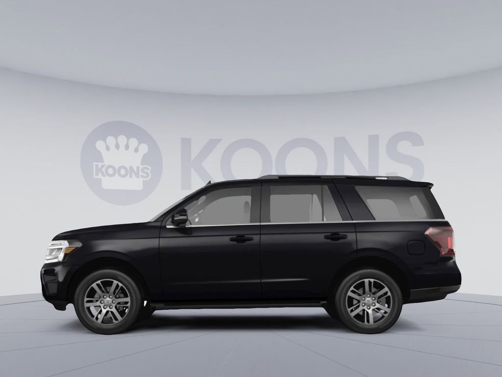 Used 2024 Ford Expedition XLT image 2