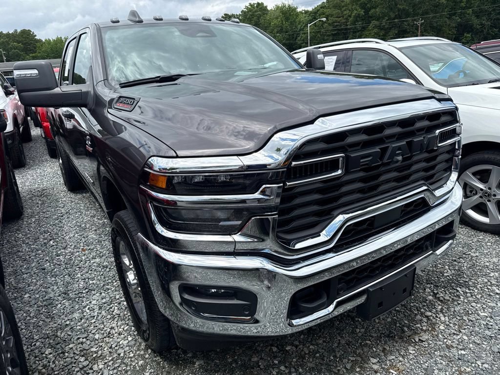 Used 2025 RAM 3500 Big Horn AWD/4WD image 2