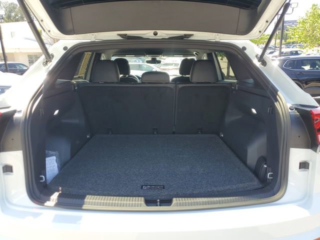 Certified 2025 Volkswagen Atlas Cross Sport SE image 7