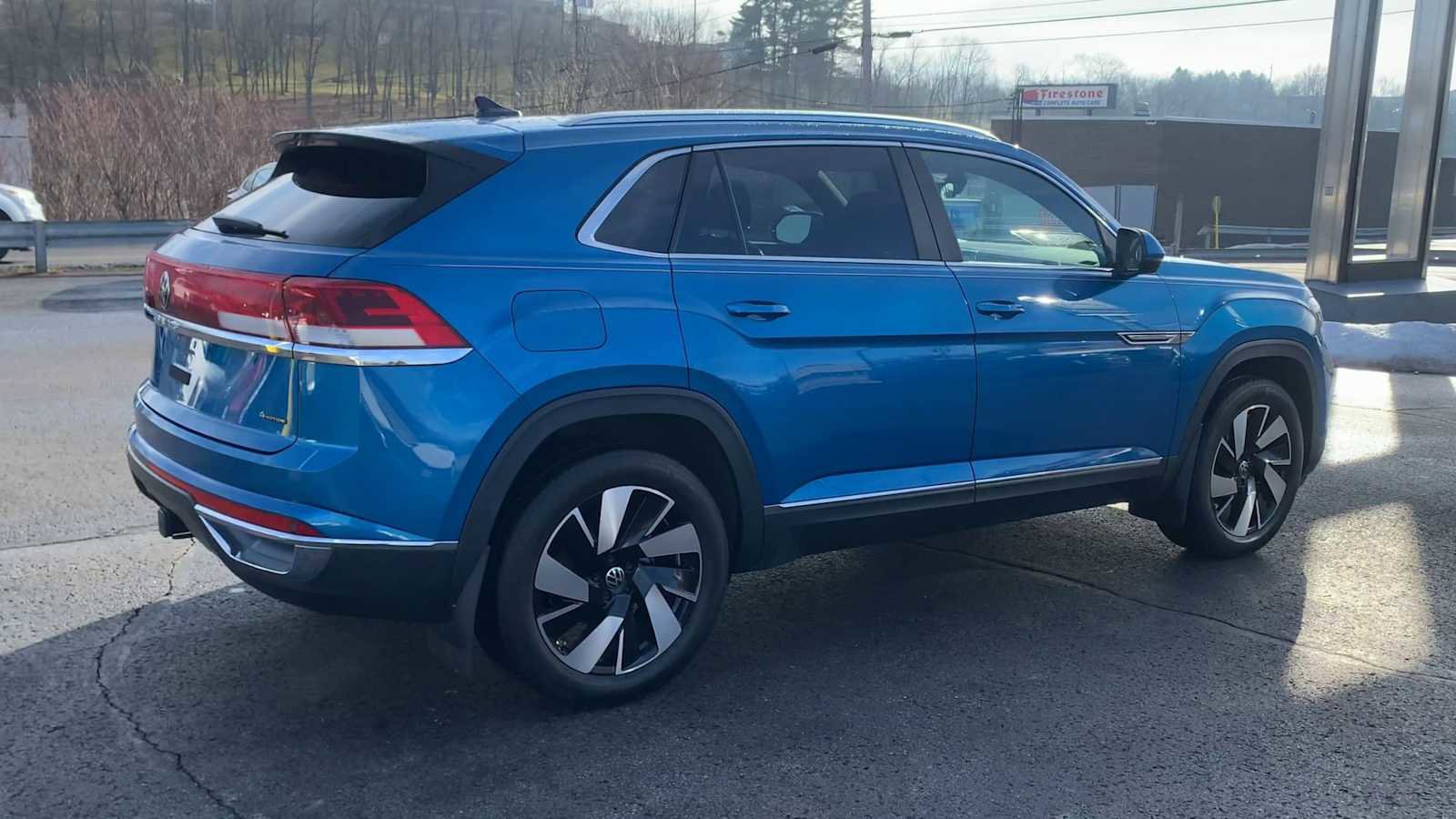 Used 2024 Volkswagen Atlas Cross Sport SEL image 8