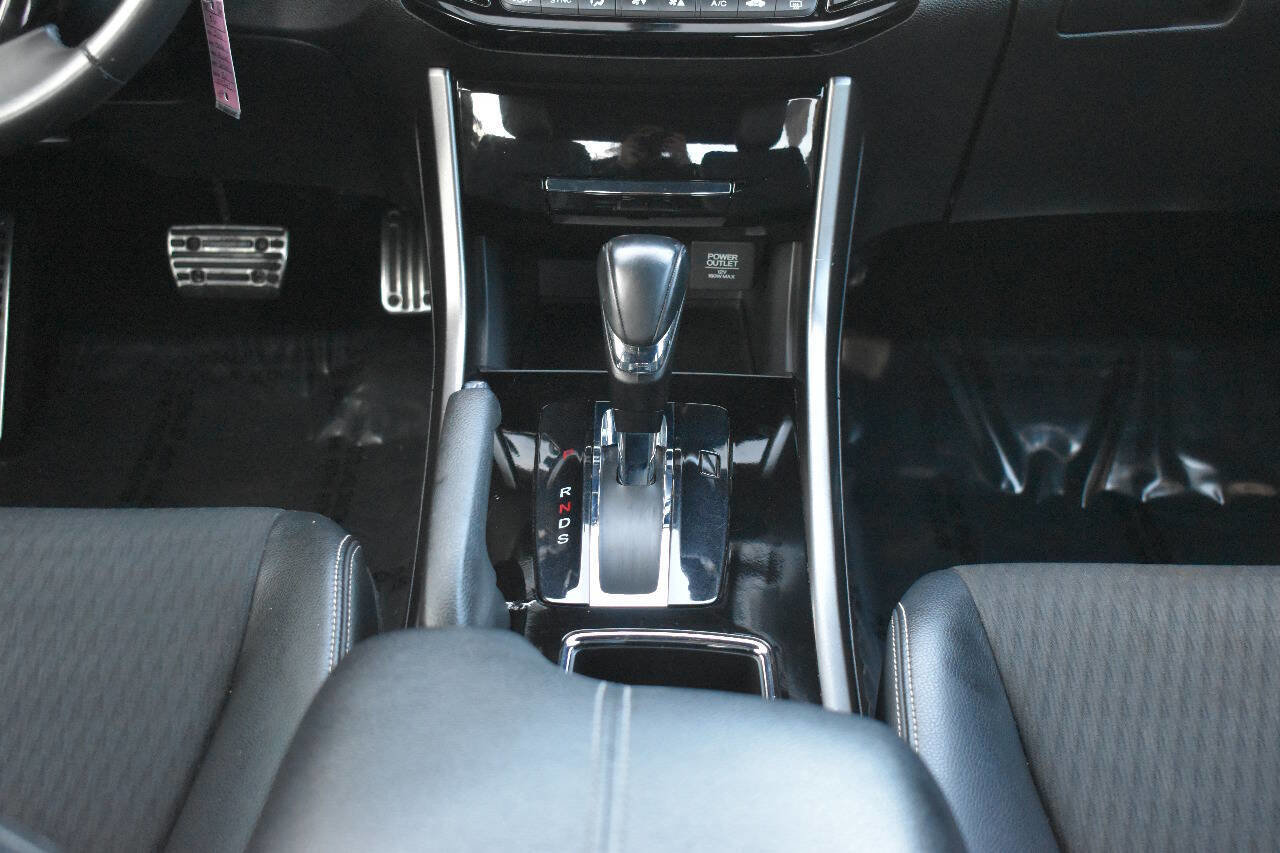 Used 2016 Honda Accord Sport image 29
