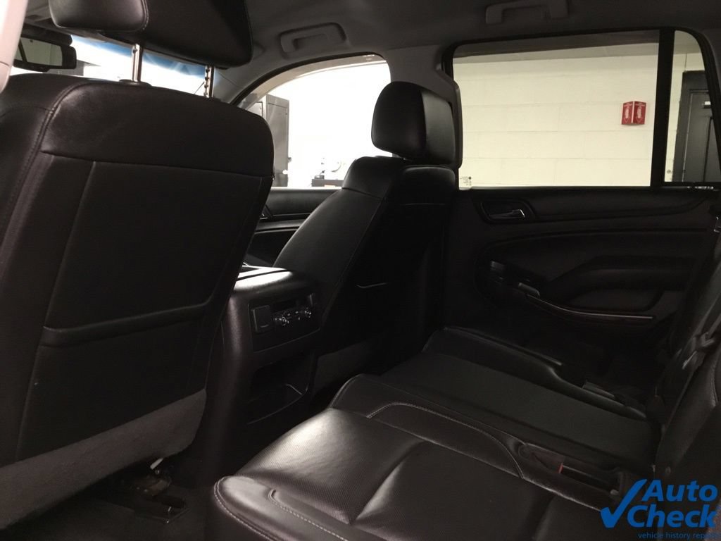 Used 2017 GMC Yukon SLT AWD/4WD image 35