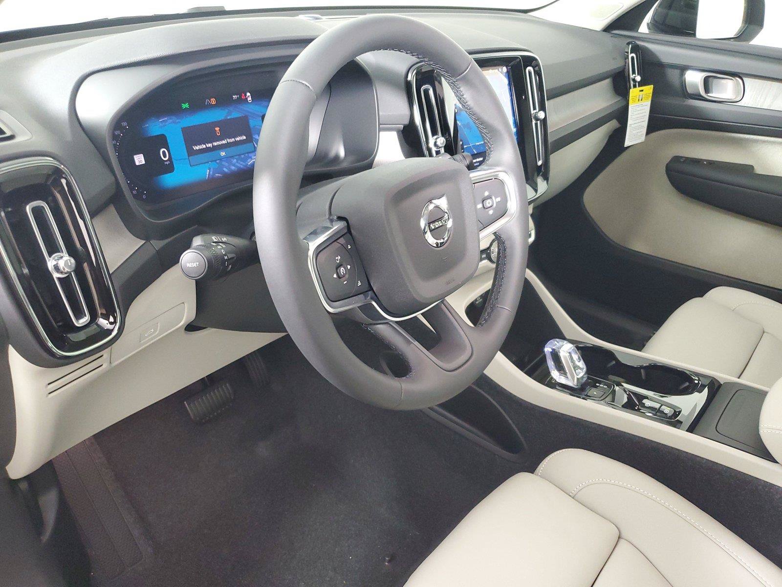 New 2026 Volvo XC40 B5 Plus w/ Protection Package Premier AWD/4WD image 23