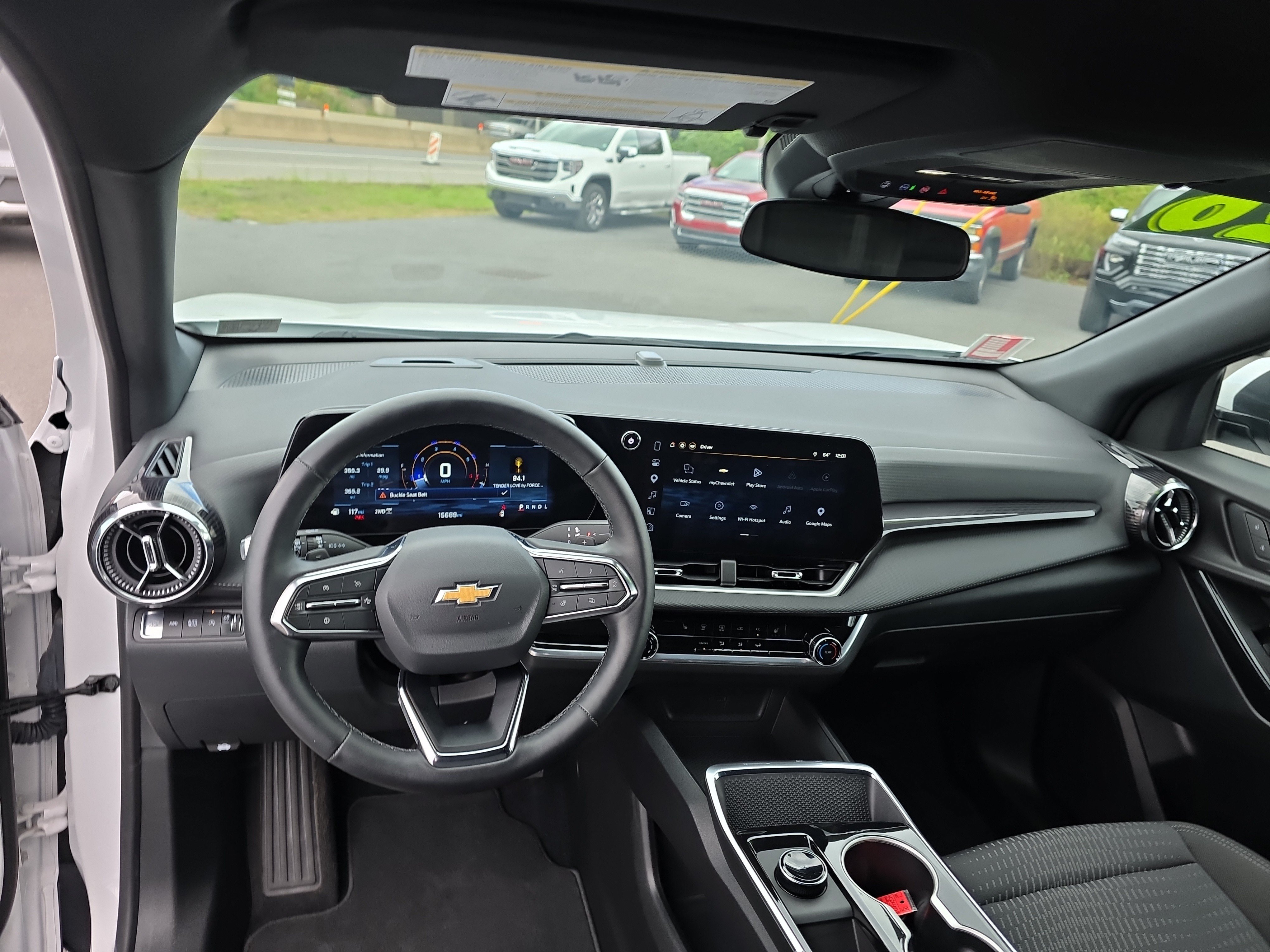 Used 2026 Chevrolet Equinox LT AWD/4WD image 15
