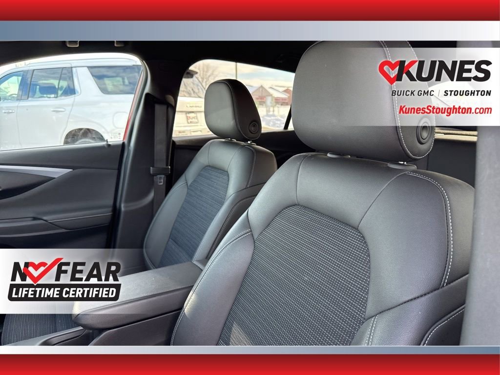 Used 2024 Buick Envista Preferred w/ Advanced Safety Package image 23