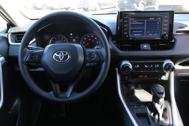 Certified 2022 Toyota RAV4 XLE FWD image 46
