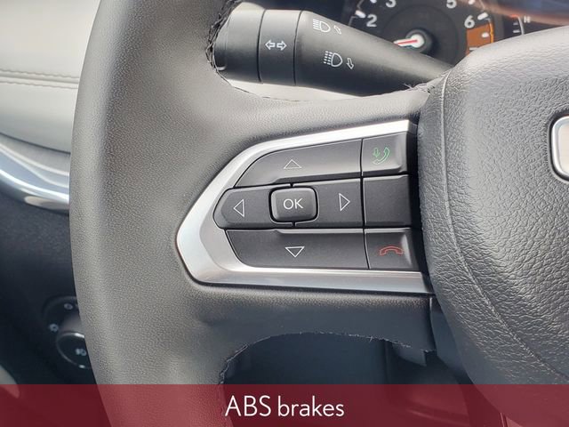 Used 2023 Jeep Compass Limited image 22