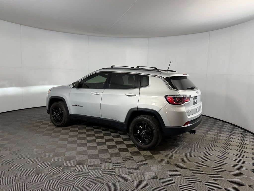 Certified 2024 Jeep Compass Latitude image 6