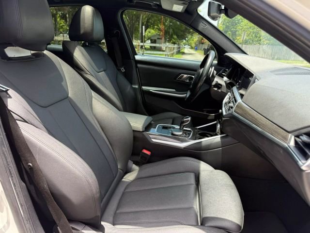 Used 2020 BMW 330i xDrive Sedan w/ Convenience Package image 16