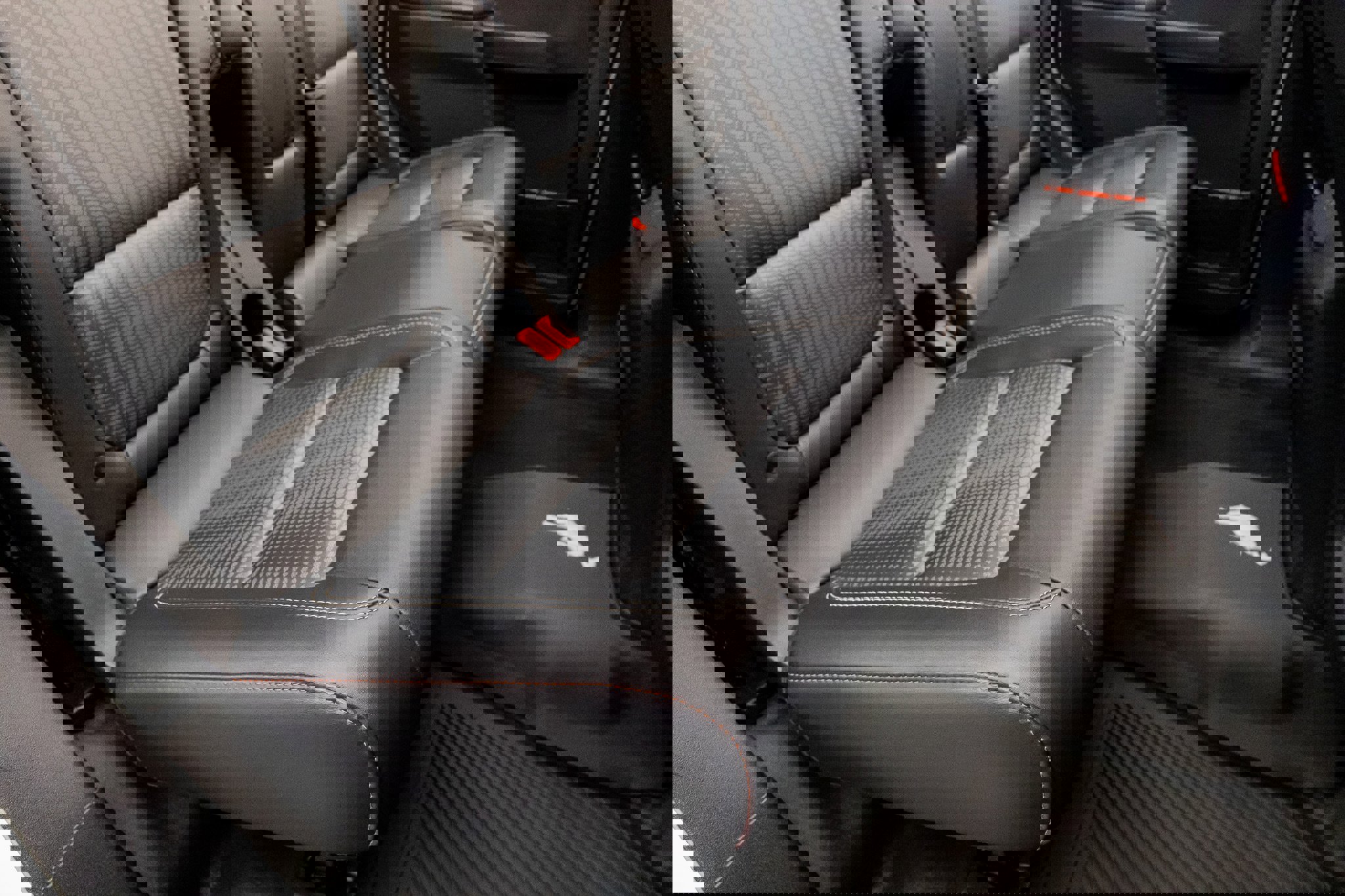 Used 2024 Ford Bronco Raptor w/ Interior Carbon Fiber Pack 6 image 33