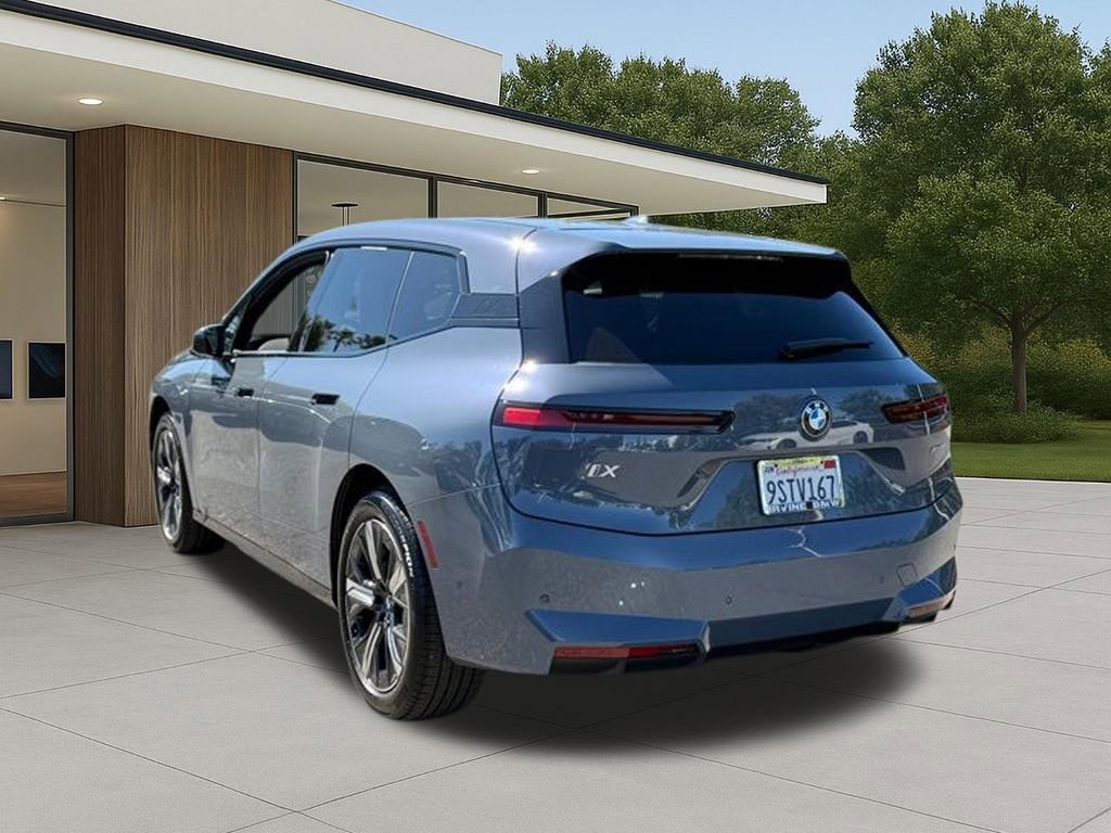 Used 2026 BMW iX xDrive45 image 12