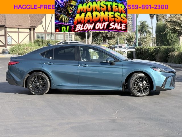 Used 2025 Toyota Camry SE w/ Multimedia Upgrade Package FWD image 4
