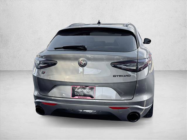 Used 2021 Alfa Romeo Stelvio Ti Sport image 6