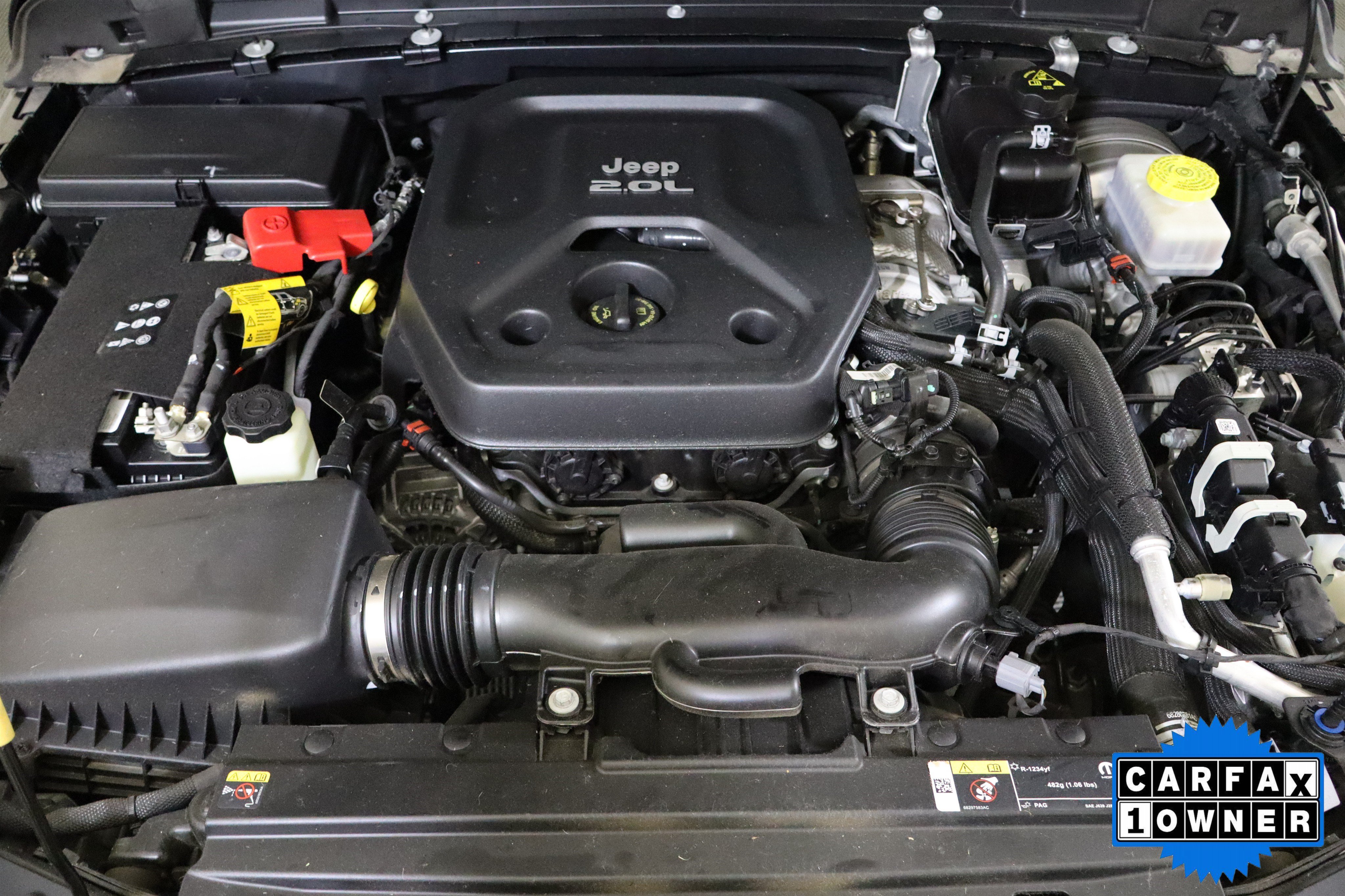 Used 2022 Jeep Wrangler Unlimited Sahara AWD/4WD image 15