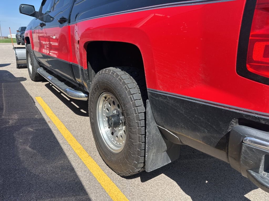 Used 2018 Chevrolet Silverado 1500 LT w/ All Star Edition image 13