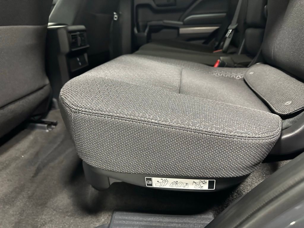 Used 2025 Toyota 4Runner SR5 image 43